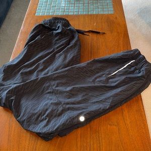 EUC Lululemon lined track pants